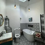 Spacious Pretty In Old Totterdown 3* בריסטול