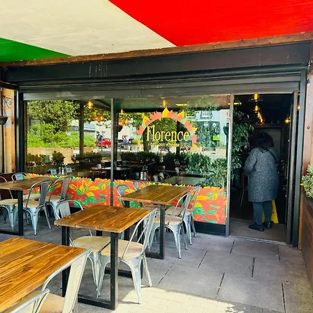 Pensión Spacious Pretty In Old Totterdown