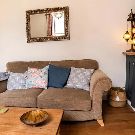 Ferienhaus Spacious Pretty In Old Totterdown Bristol