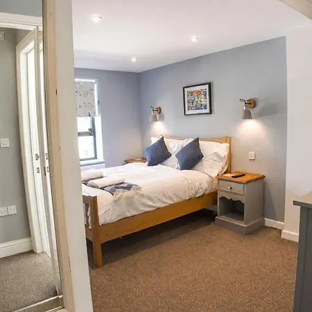 Spacious Pretty In Old Totterdown Ferienhaus *