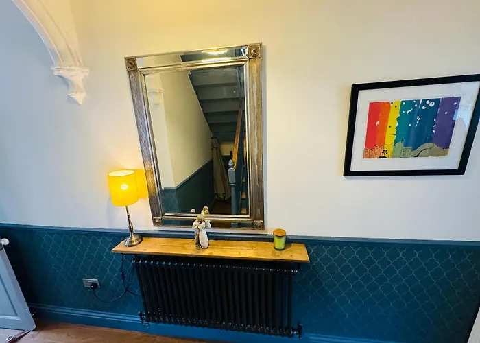 Spacious Pretty In Old Totterdown ゲストハウス ブリストル