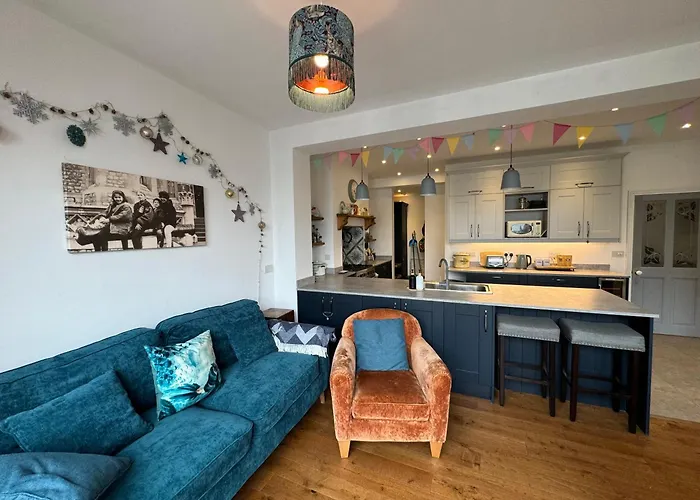 Spacious Pretty In Old Totterdown Affittacamere 3*