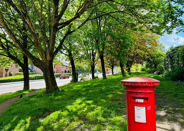 Πανσιόν Spacious Pretty In Old Totterdown Μπρίστολ